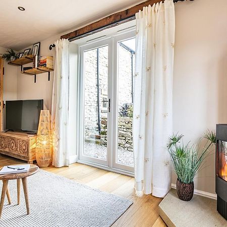 Earl Sterndale Hilldale Cottage מראה חיצוני תמונה